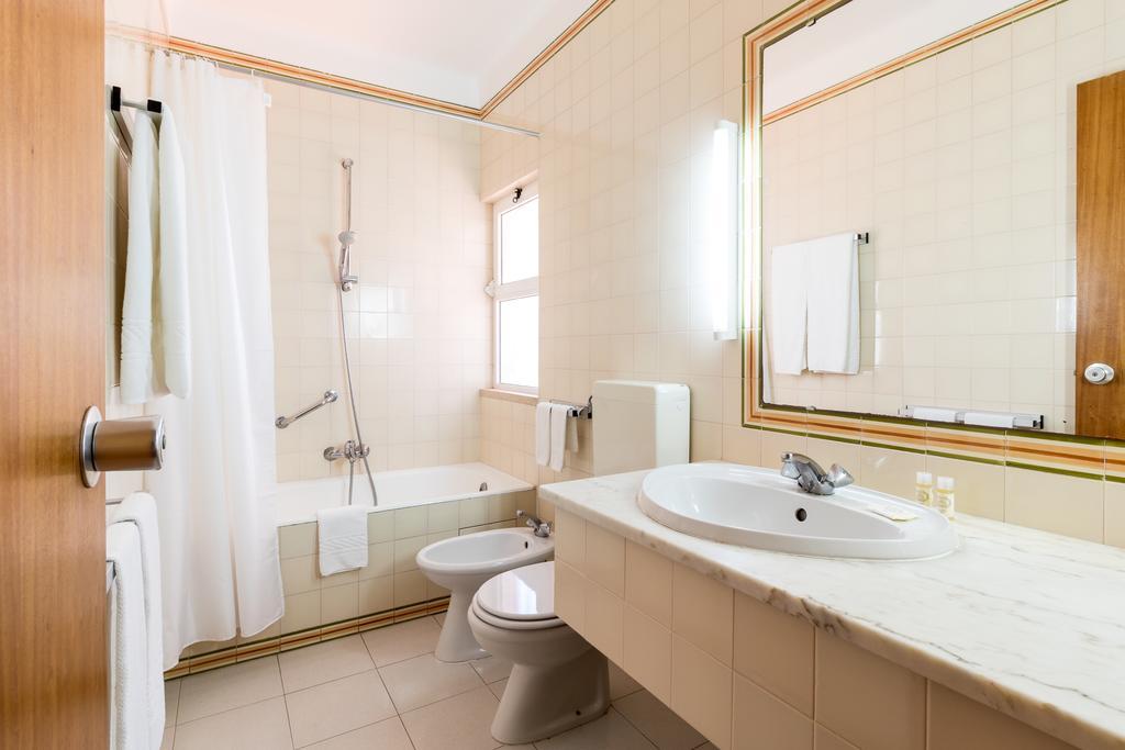 Appartement met 1 Slaapkamer en Uitzicht op het Zwembad