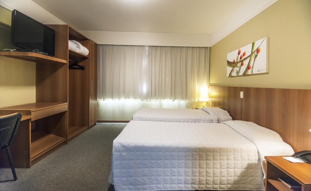 Quarto Individual Standard