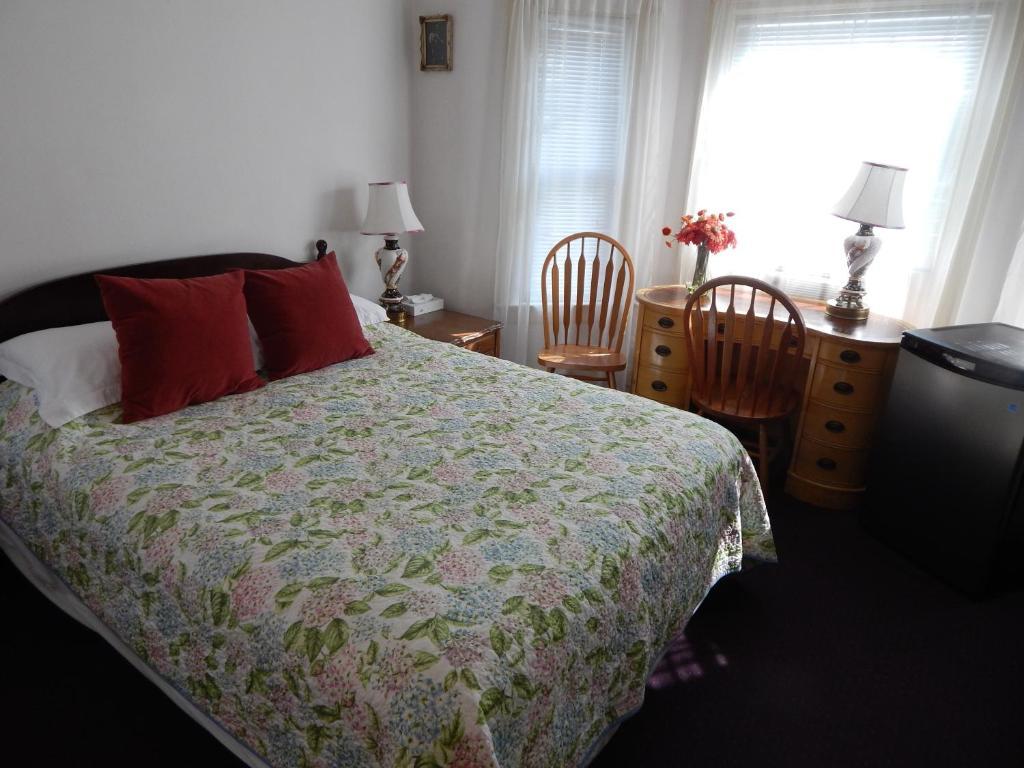 Quarto Standard com Cama Queen-size