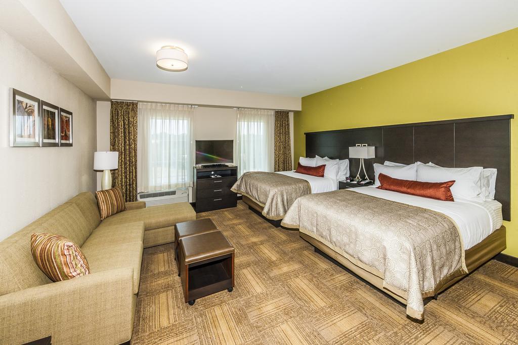 Queen Studio Suite with Two Queen Beds and Full Kitchen