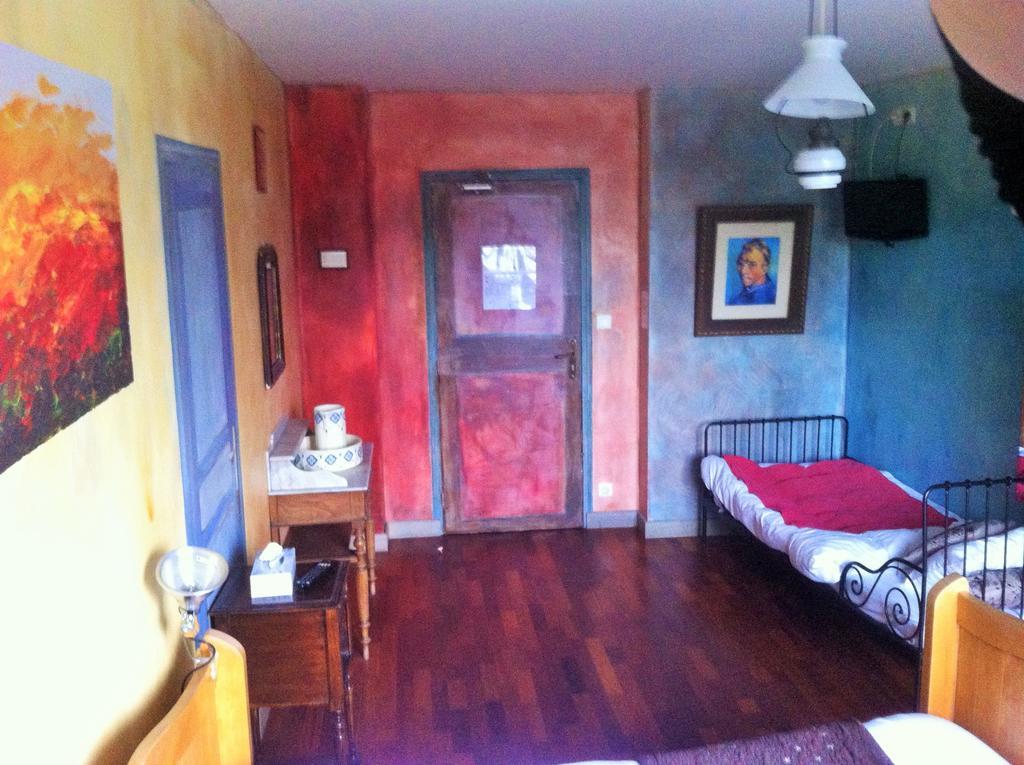 Chambre Triple avec Salle de Bains Privative Séparée
