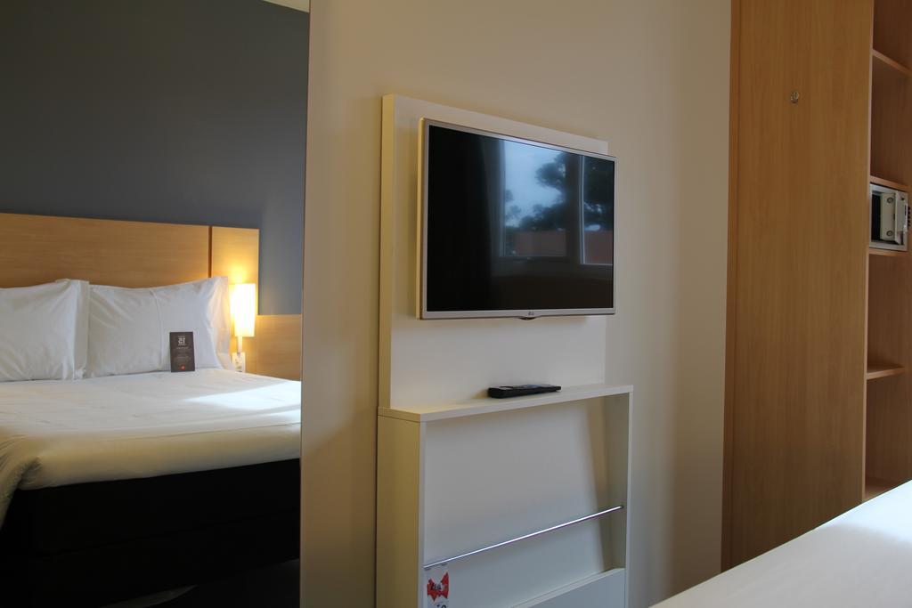 Quarto Duplo Standard