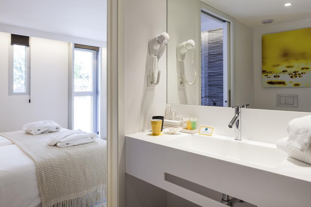 Two-Bedroom Apartment,1774525913:JPEG