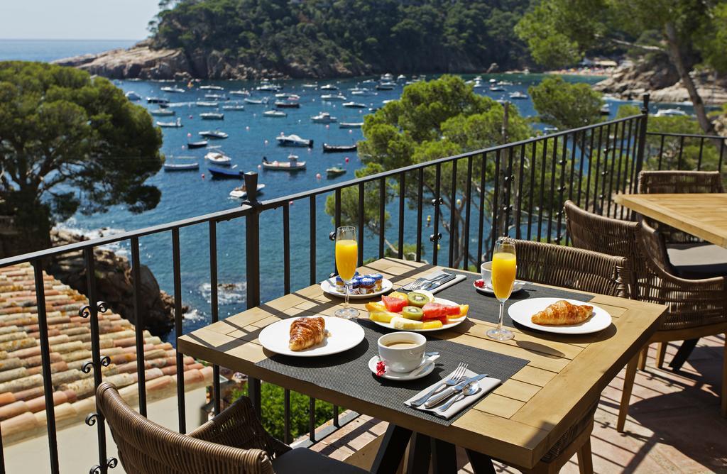 Double or Twin Room with Terrace and Garden View,1443815980:JPEG