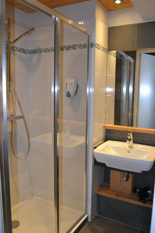 Chambre Quadruple Supérieure (2 Adultes + 2 Enfants)
