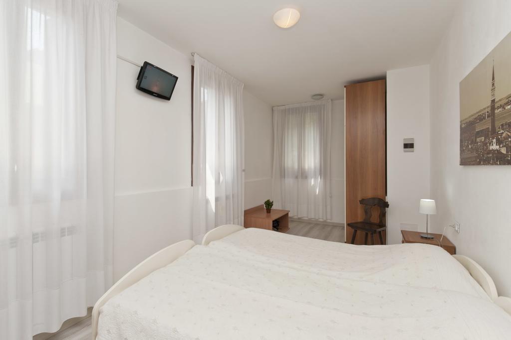 Chambre Lits Jumeaux avec Baignoire