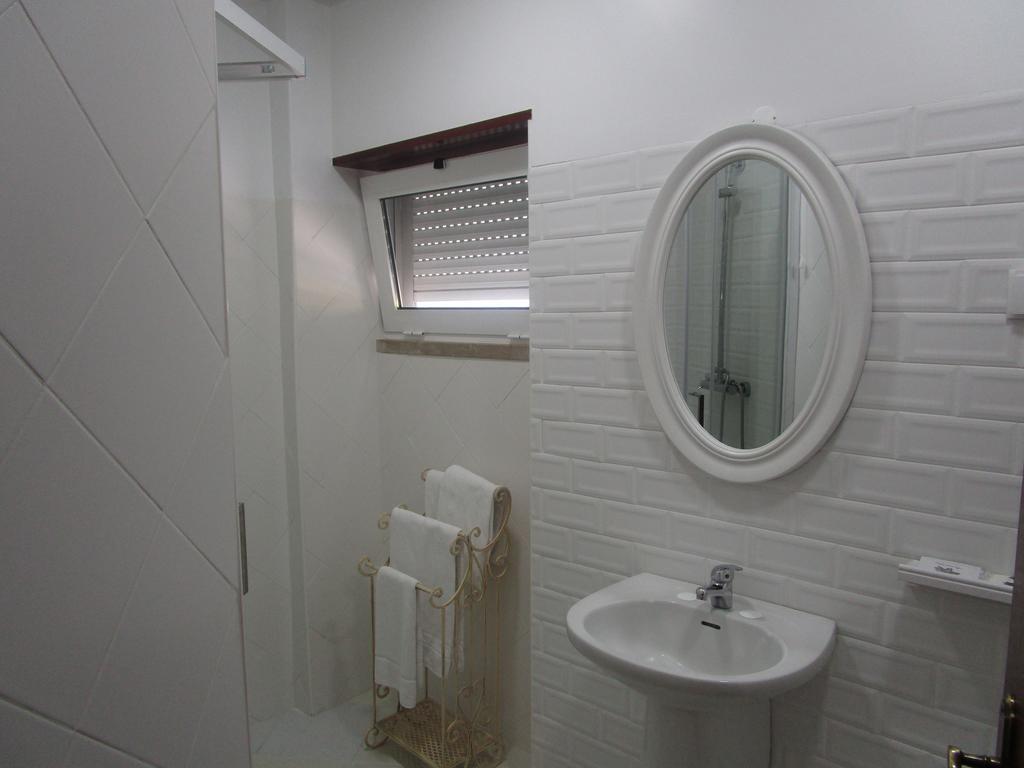 Deluxe Double Room,445160172:JPEG