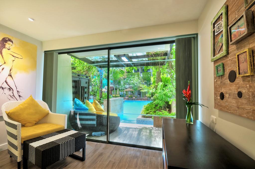Chambre Premier avec Accès Piscine