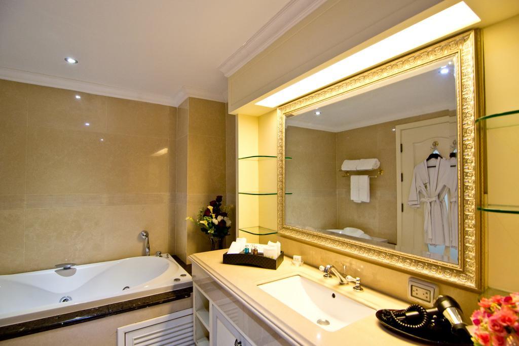 Habitación Doble Deluxe con bañera de hidromasaje