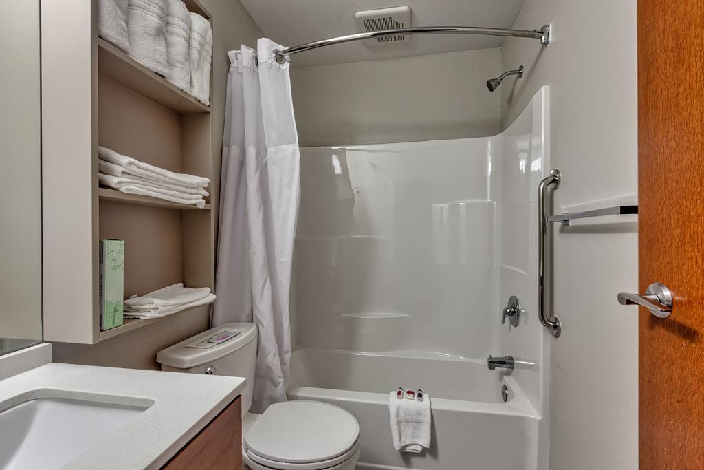 Queen Room with Two Queen Beds Mobility Accessible/Non-Smoking