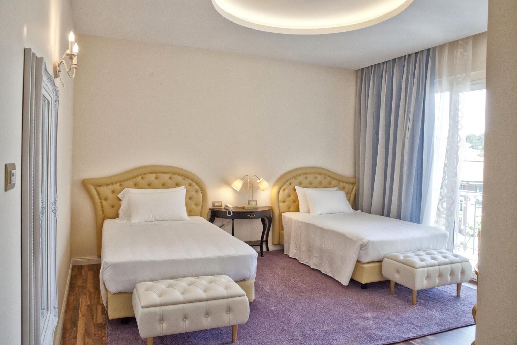 Family Room with Spa access,1692058090:JPEG