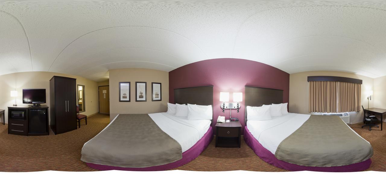 Queen Room with Two Queen Beds - Non-Smoking