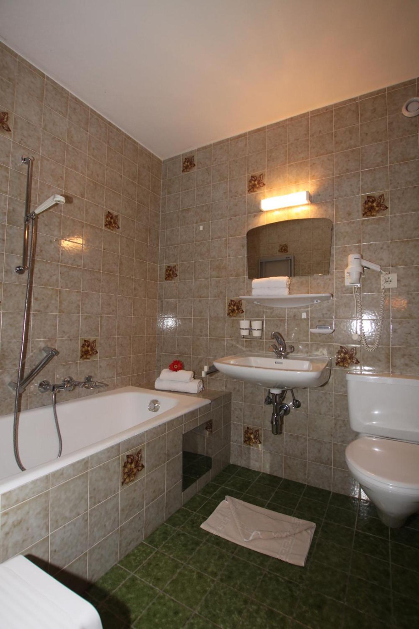 Dreibettzimmer