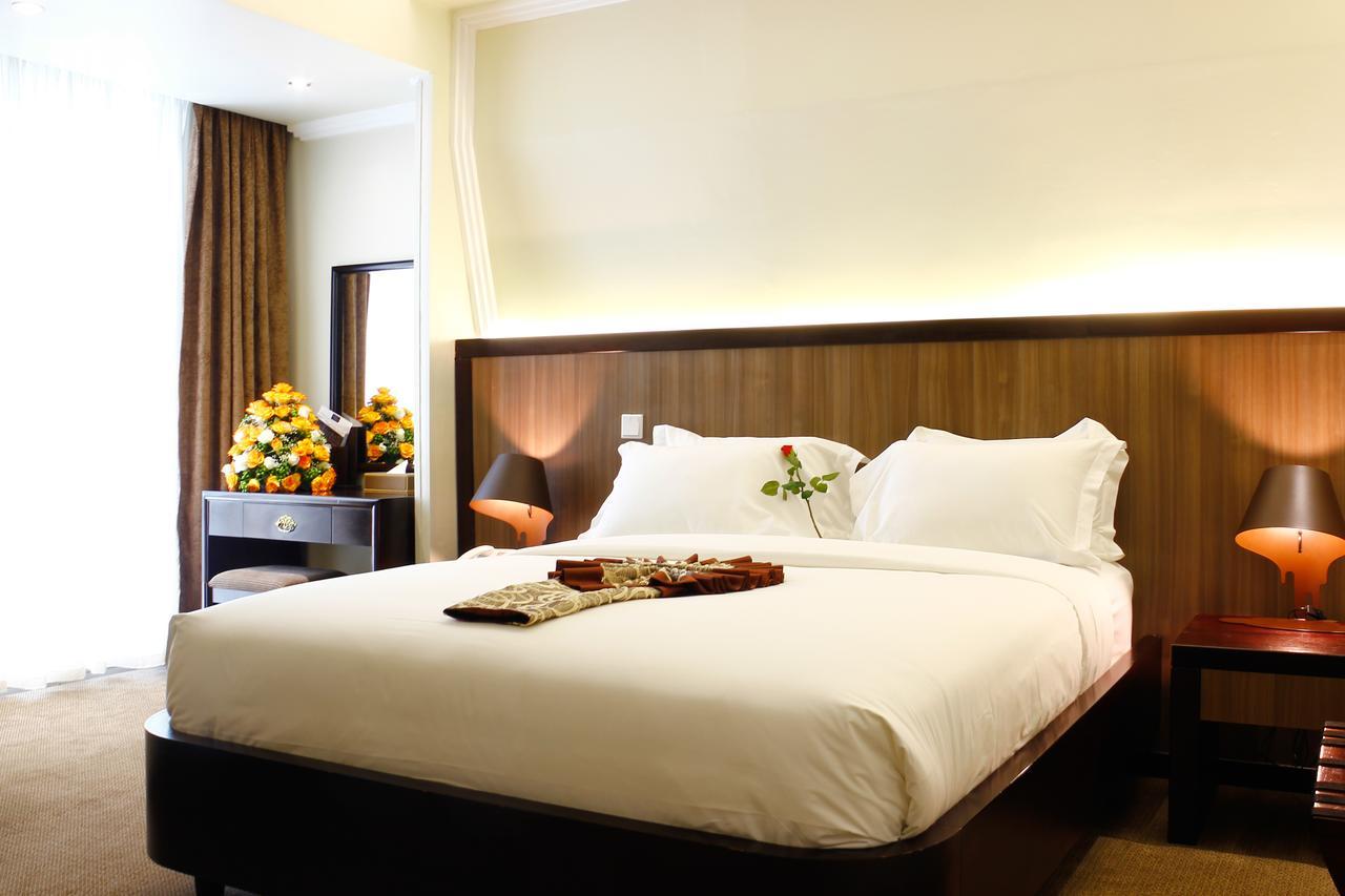 Zimmer mit Kingsize-Bett
