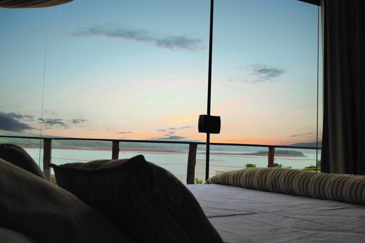 Quarto Família com Vista do Lago