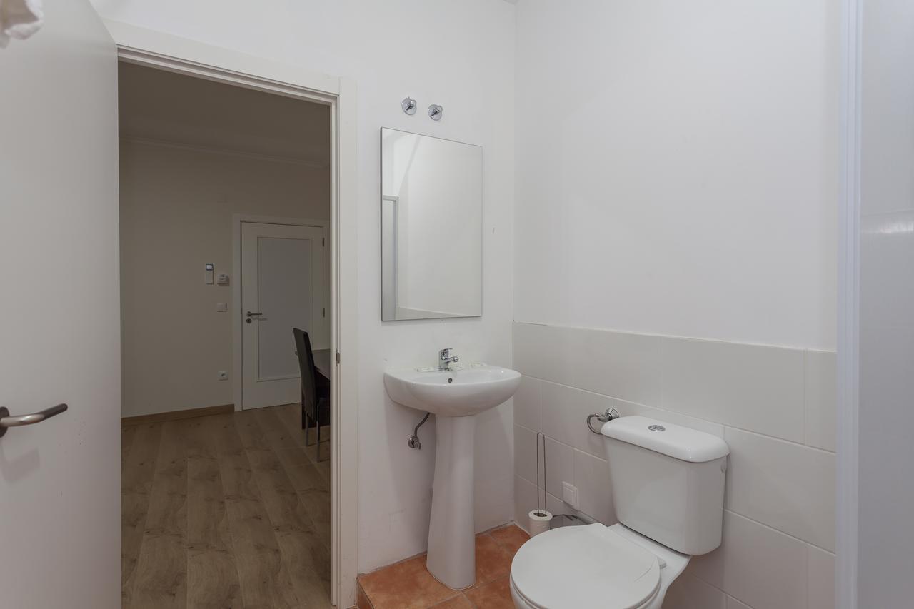 Quarto Triplo com Casa de Banho Privativa
