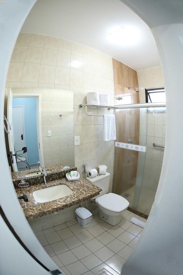 Quarto Duplo com Cama de Casal