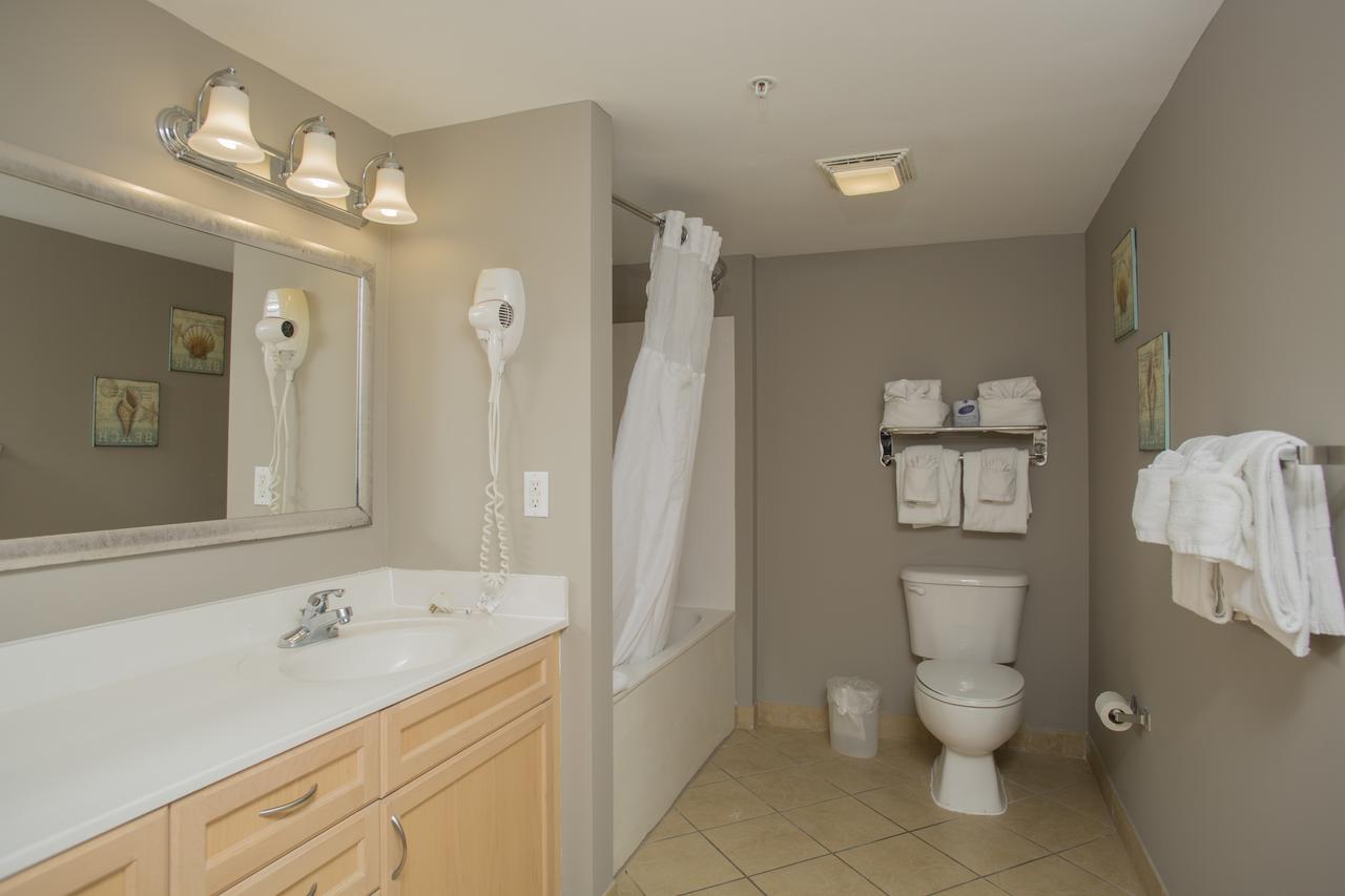 Three-Bedroom Suite with Oceanfront View