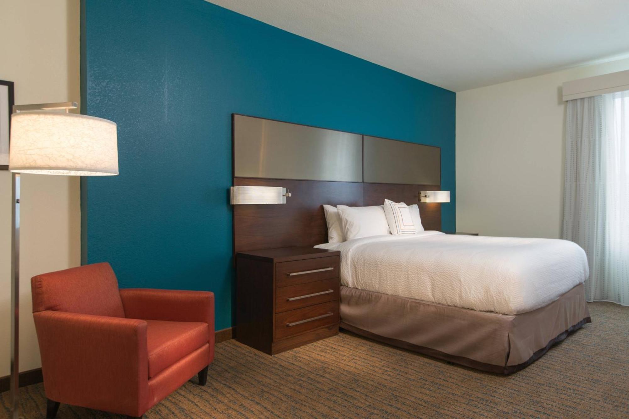 2 Bedroom Suite