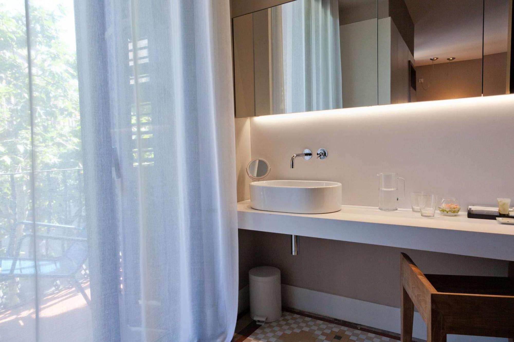 Junior Suite,1552460764:JPEG