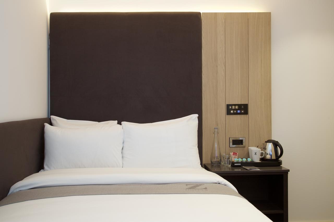 Quarto Duplo