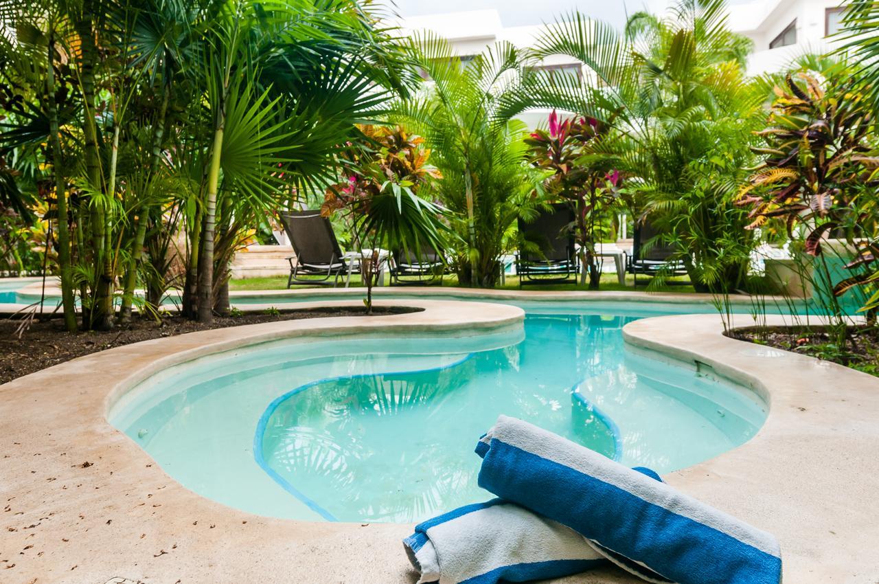 Swim up Studio
