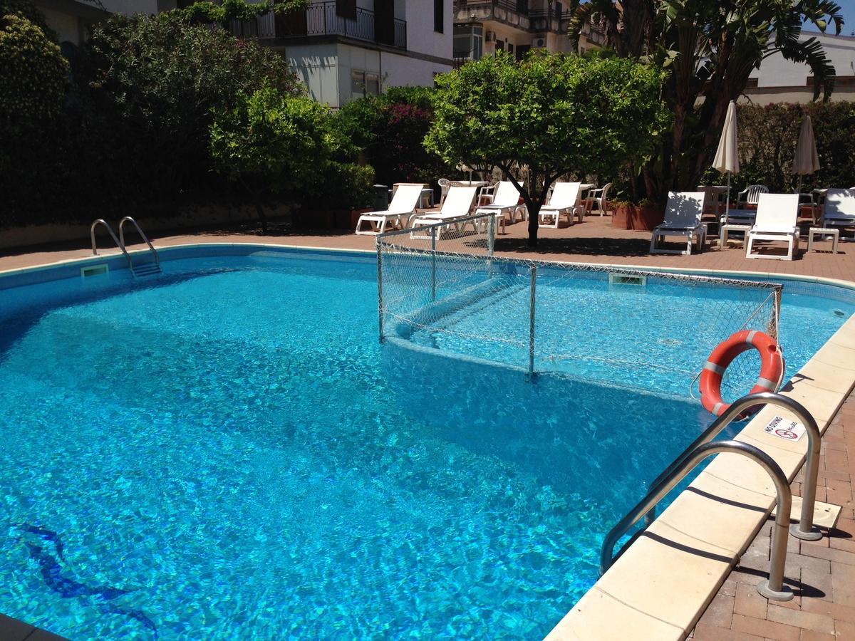 Appartamento con Vista Piscina