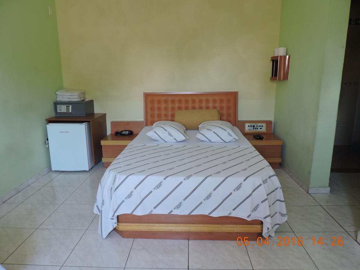 Quarto Duplo Standard