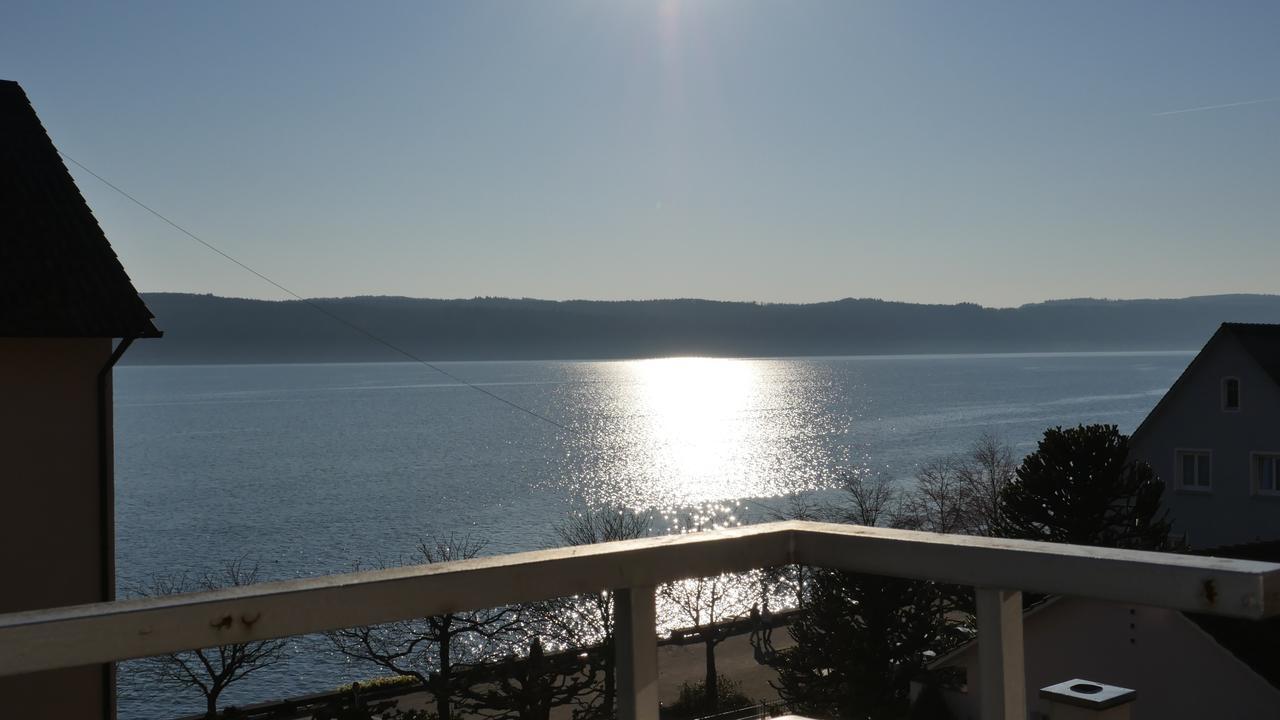 Doppelzimmer mit Balkon und Seeblick