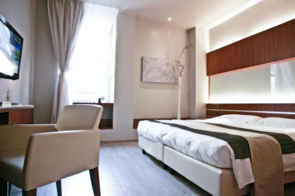 Standard Queen Room,682185753:JPEG