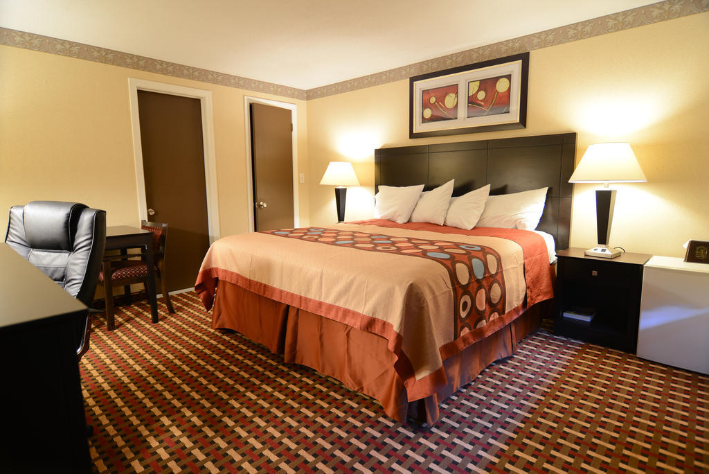 King Room - Non-Smoking