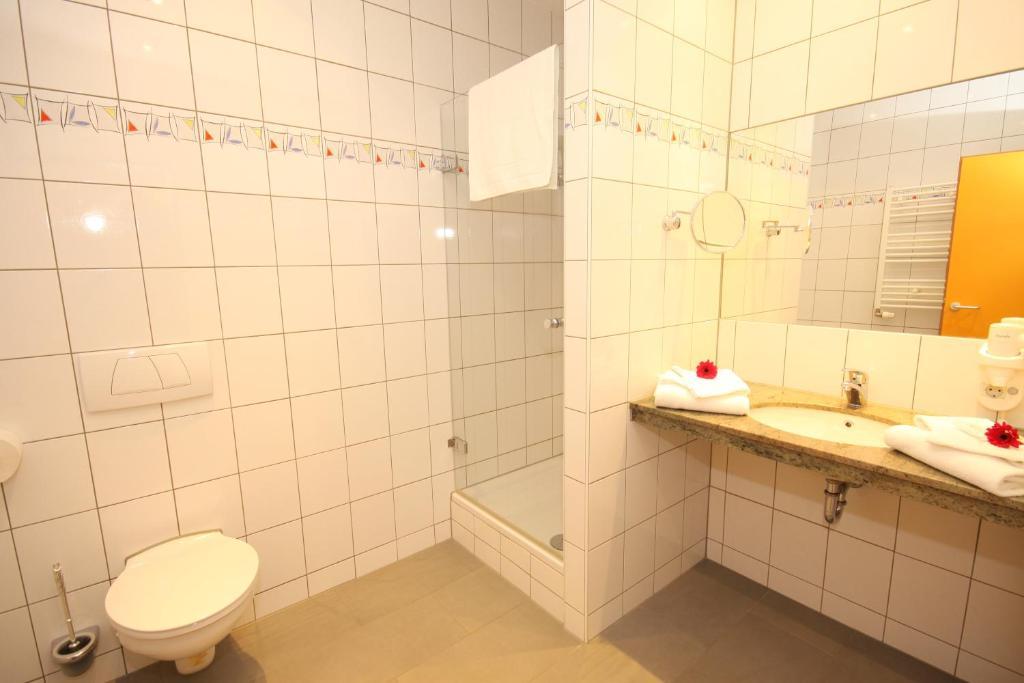 Single Room,892942798:JPEG