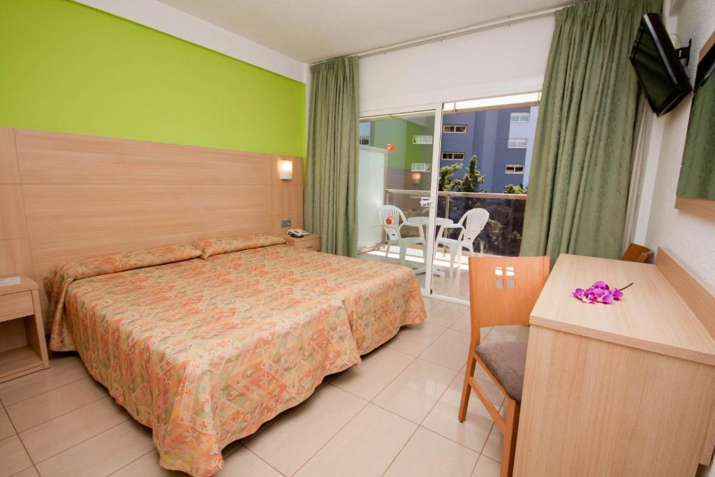 Twin Room,215948849:JPEG