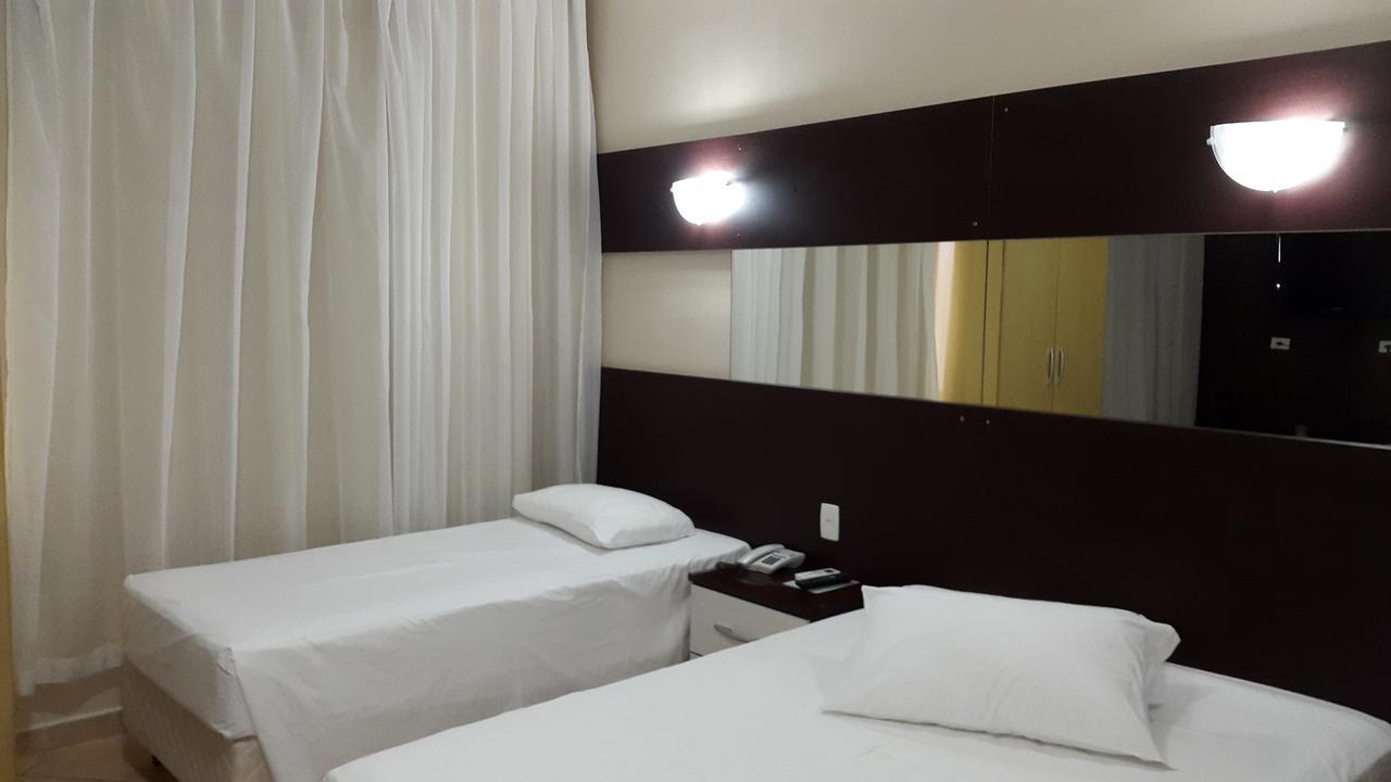 Quarto Duplo