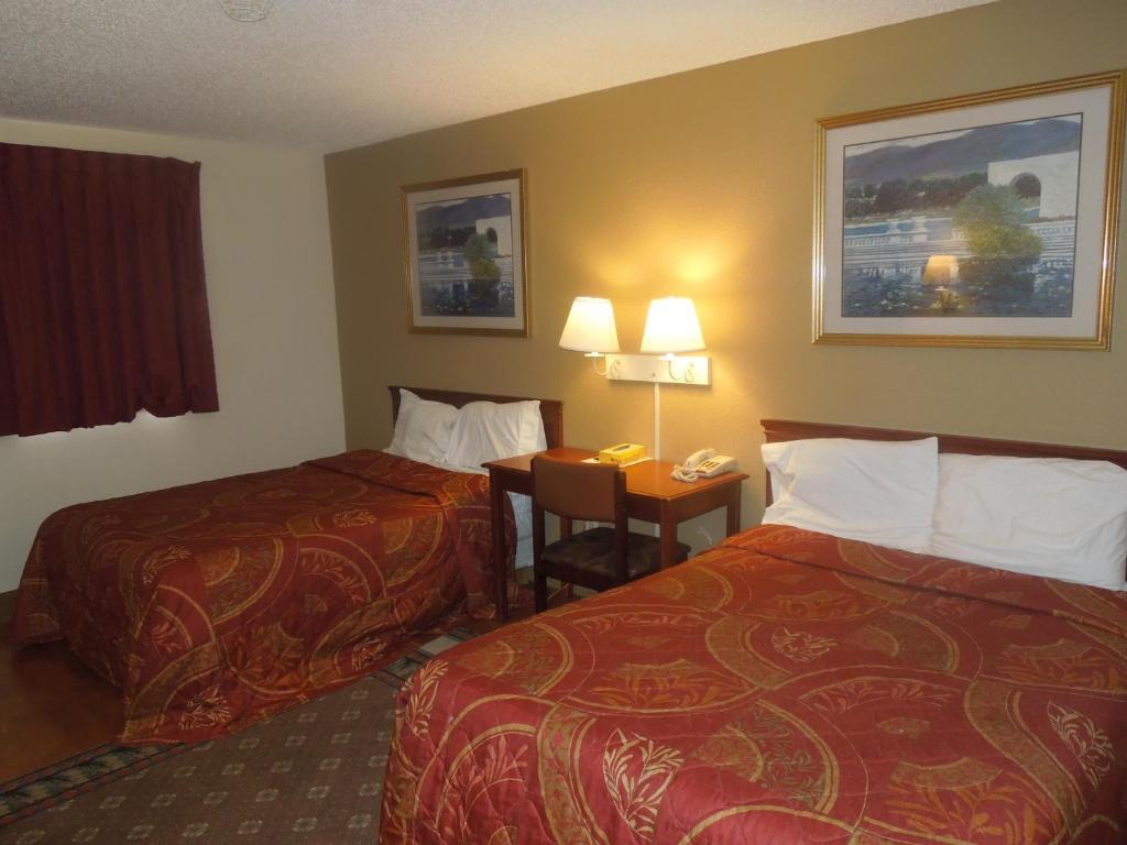 Deluxe Double Room with Two Double Beds - Non-Smoking