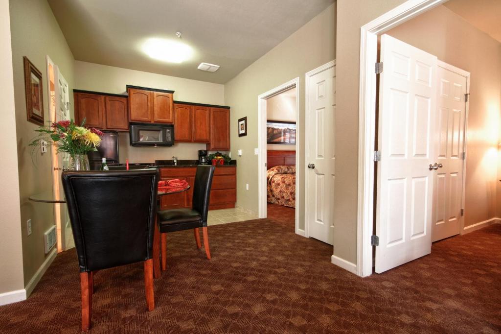 One-Bedroom Suite