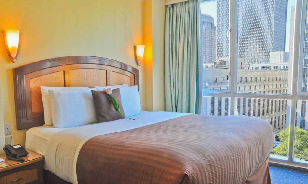 Suite de Luxe avec Lit King-Size - Vue sur Parc