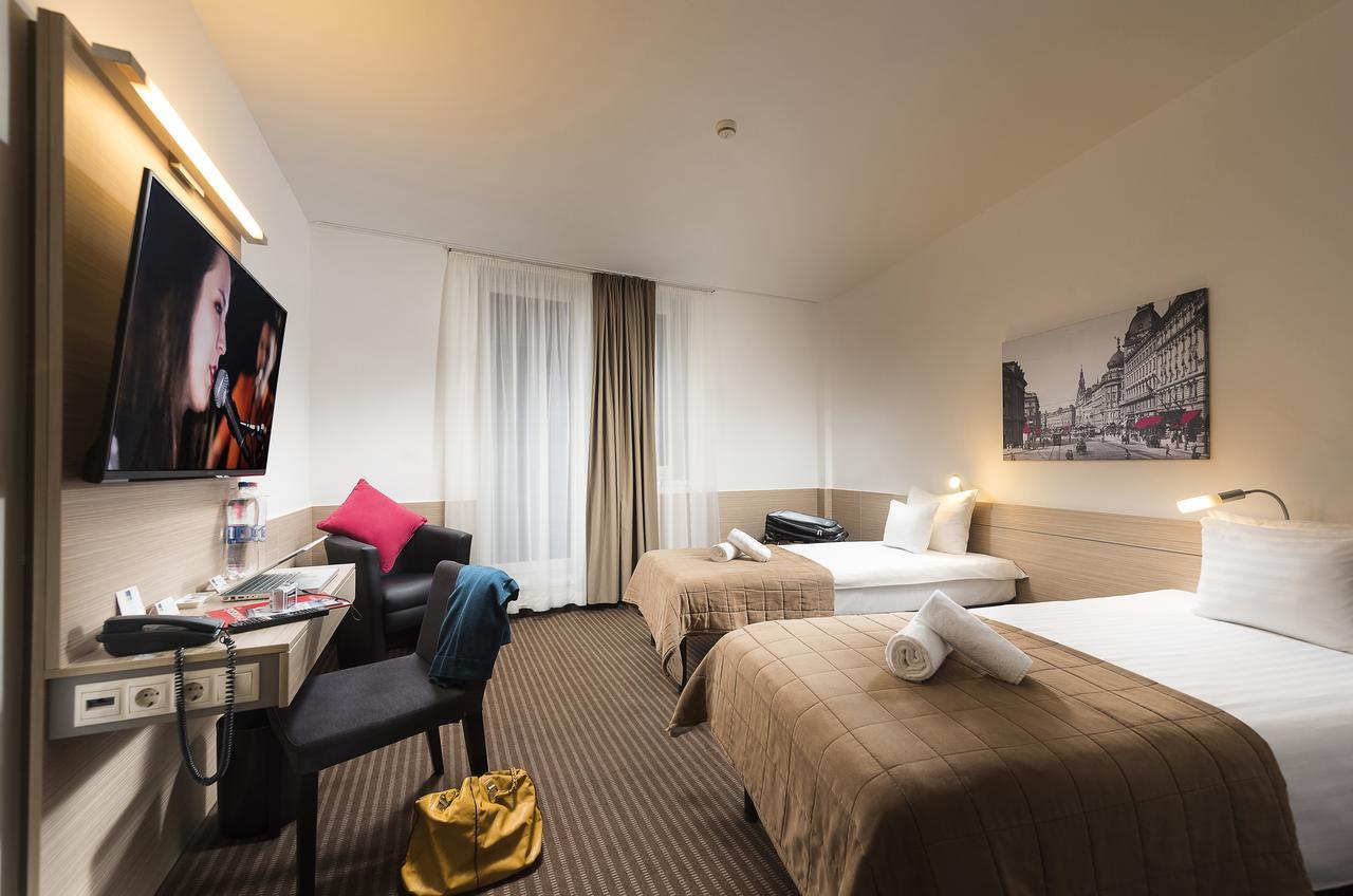 Quarto Standard com Cama de Casal ou 2 de Solteiro