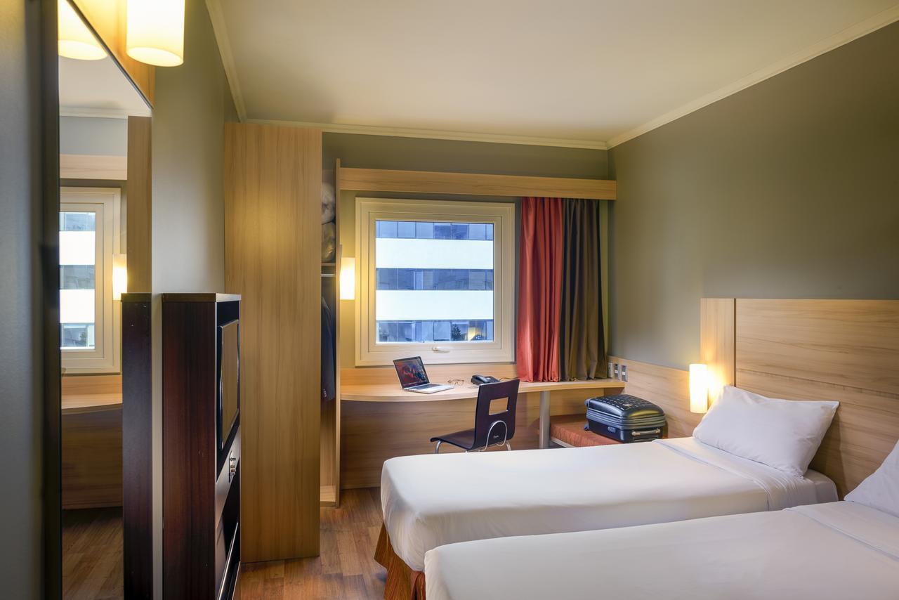 Quarto Standard com 2 Camas de Solteiro