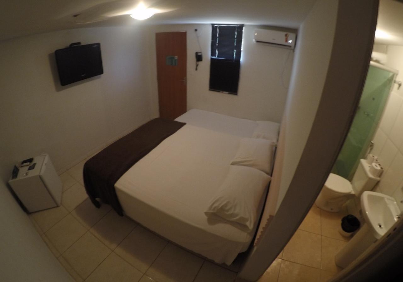 Quarto Triplo Básico