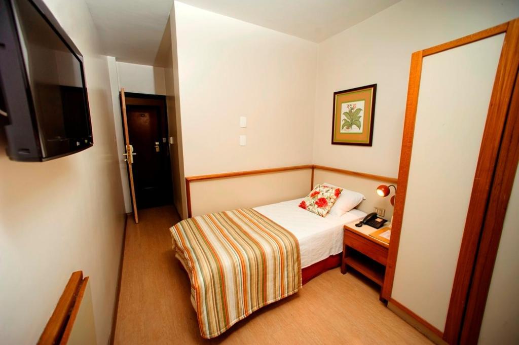 Quarto Individual Standard
