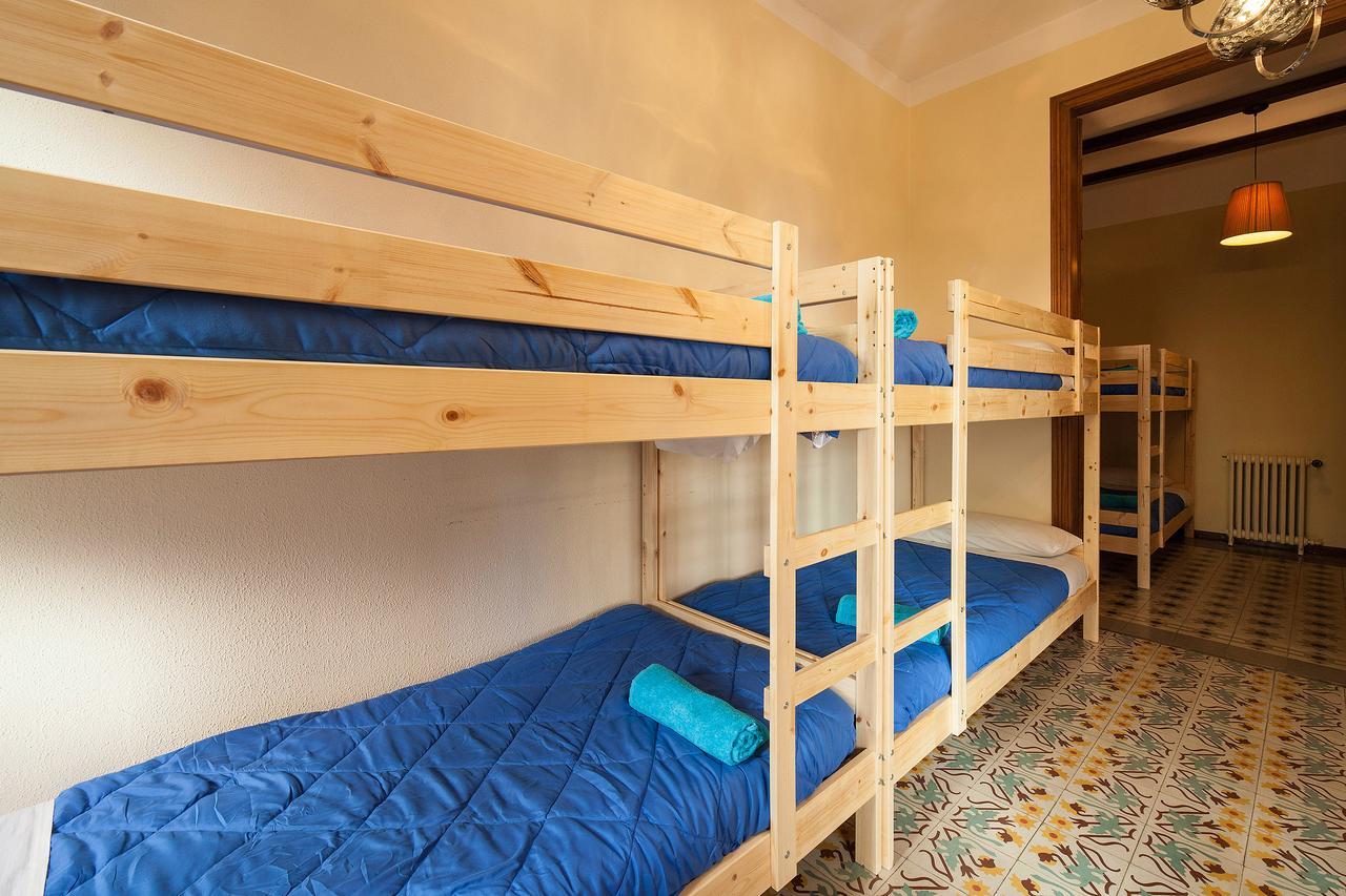 Bett im gemischten 6-Bett-Schlafsaal