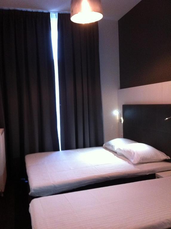 Quarto Triplo Pequeno