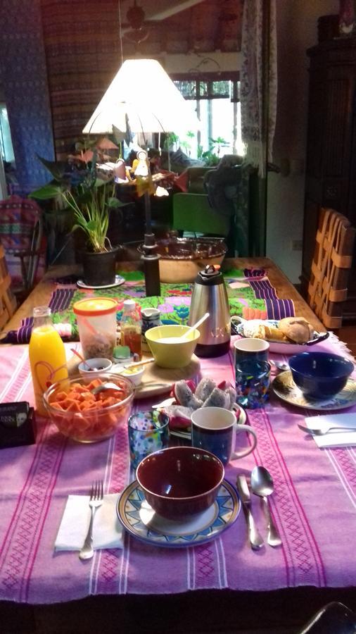 Dreibettzimmer mit Gartenblick