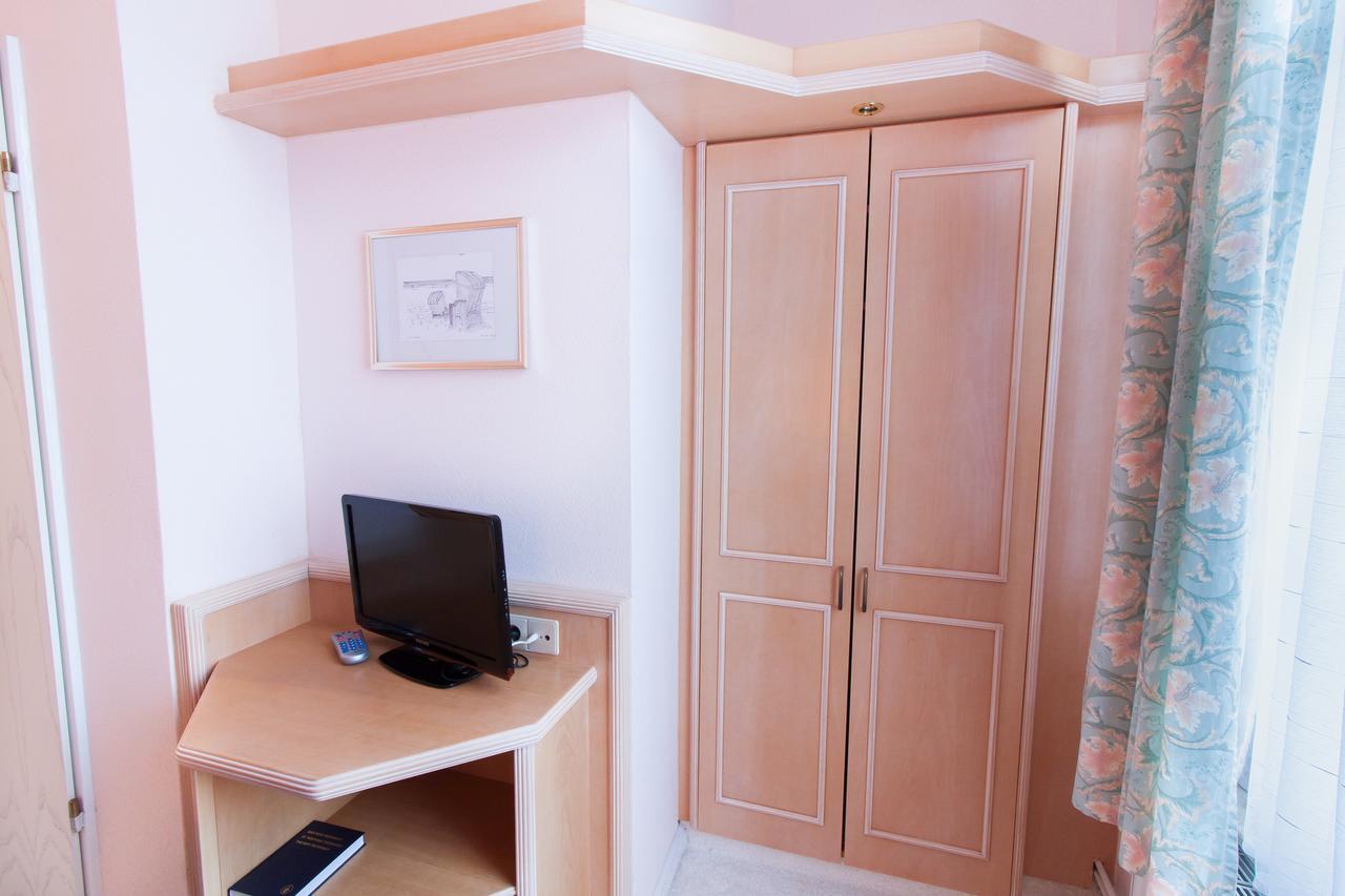 Standard Single Room,641232570:JPEG