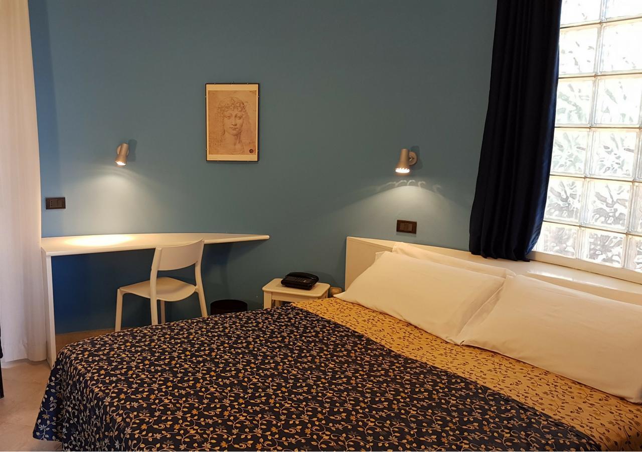 Double or Twin Room Sea View,645197463:JPEG