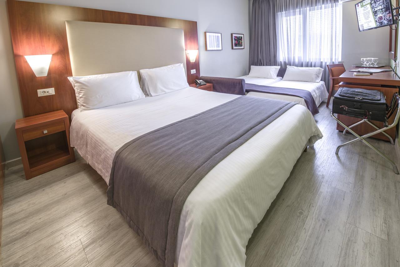 Chambre Triple Familiale
