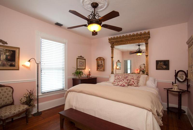 King Room with Bath and Shower