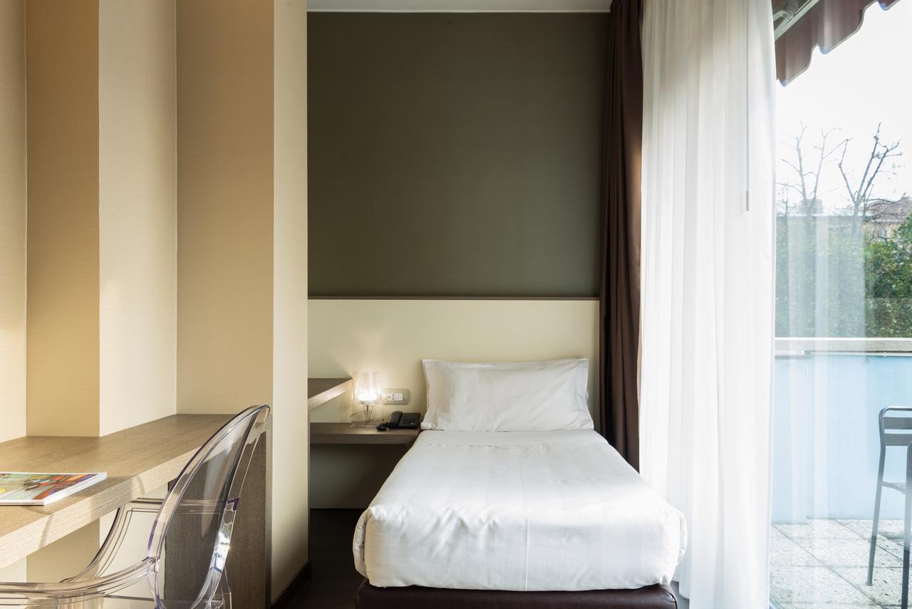 Single Room,1589152541:JPEG