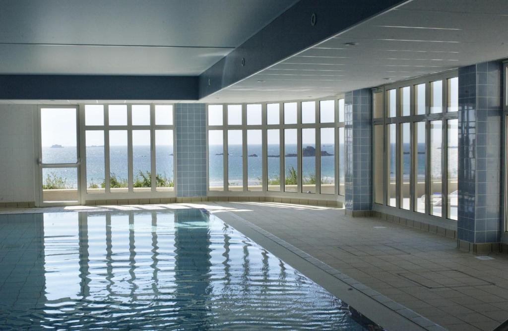 Appartement 2 Chambres (6 Adultes) avec Vue sur la Mer